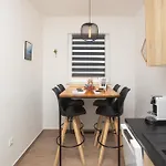 Apartment Dalma Lavandella Zaboric
