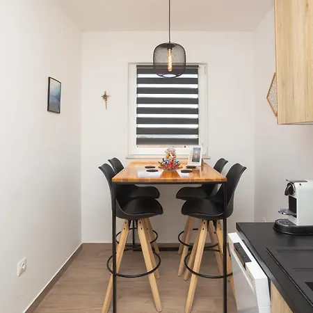 Apartamento Dalma Lavandella Zaboric