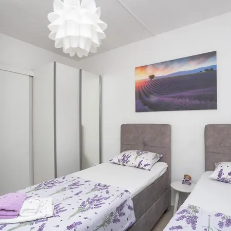 Apartment Dalma Lavandella *